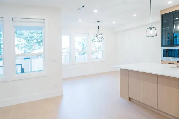 12050 York ST #2, Maple Ridge, BC V2X 5R9