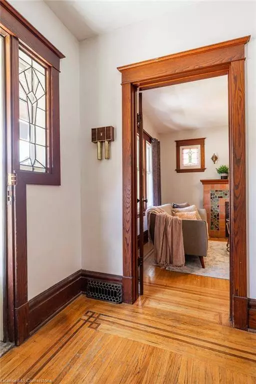 495 Dundurn Street S, Hamilton, ON L8P 4M2