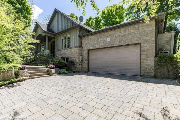 32 Brookside Avenue, Hamilton, ON L9G 2X5