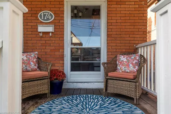 174 Emerald Street S, Hamilton, ON L8N 2V7