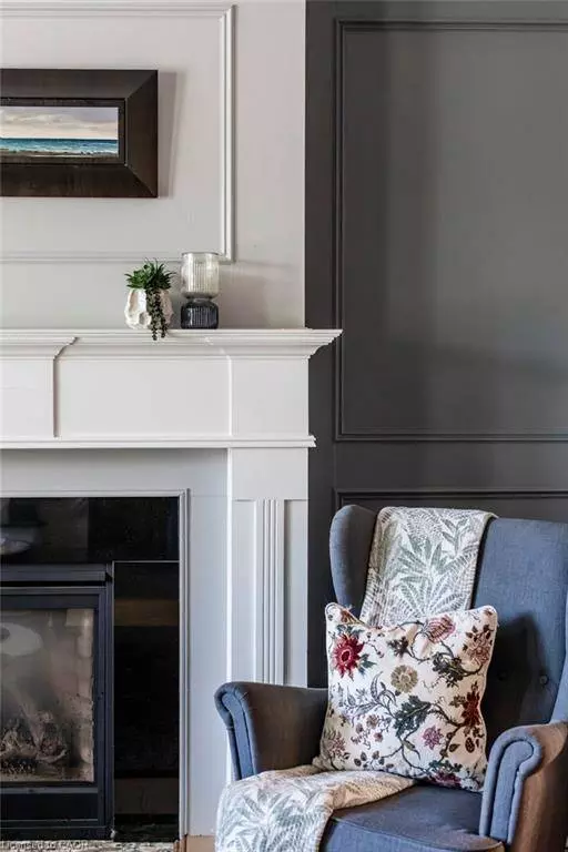 174 Emerald Street S, Hamilton, ON L8N 2V7