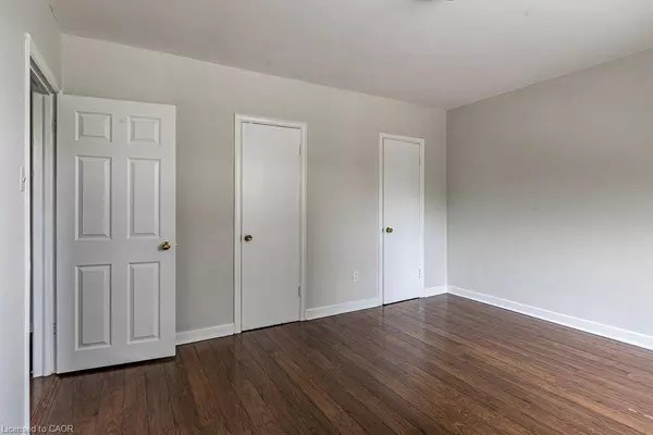 118 St. Joseph's Drive #404, Hamilton, ON L8N 2E7