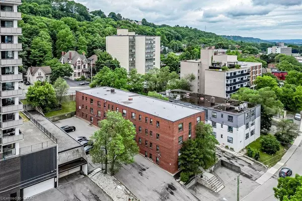 118 St. Joseph's Drive #404, Hamilton, ON L8N 2E7