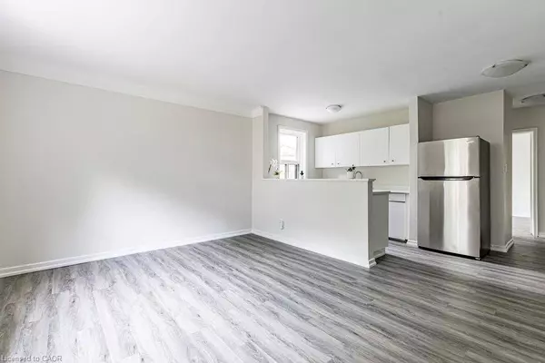 118 St. Joseph's Drive #201, Hamilton, ON L8N 2E7