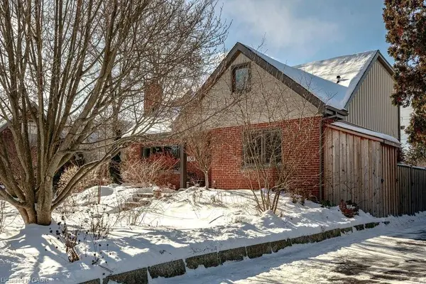 158 Ewen Road, Hamilton, ON L8S 3C7