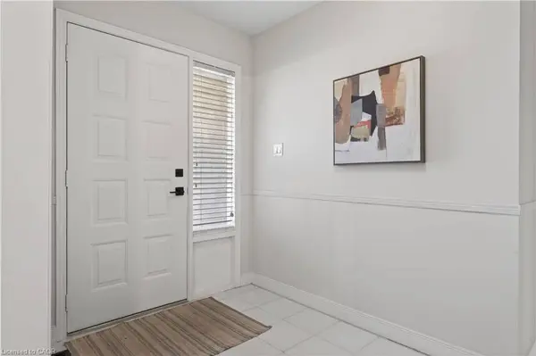 2391 Arnold Crescent, Burlington, ON L7F 4J2
