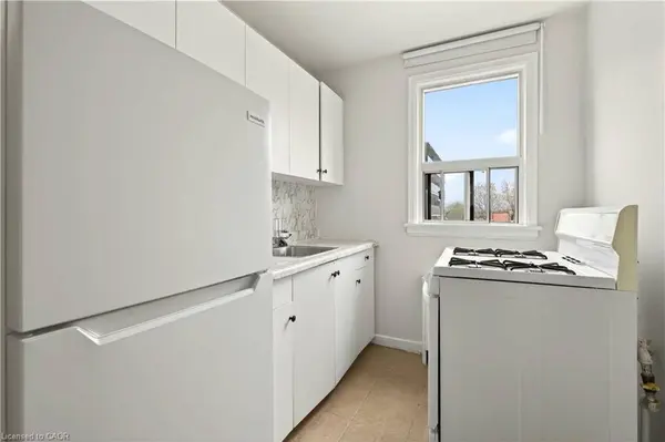 118 St. Joseph's Drive #401, Hamilton, ON L8N 2E7