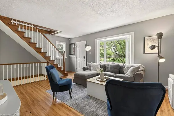 7 East Street N, Dundas, ON L9H 1N6