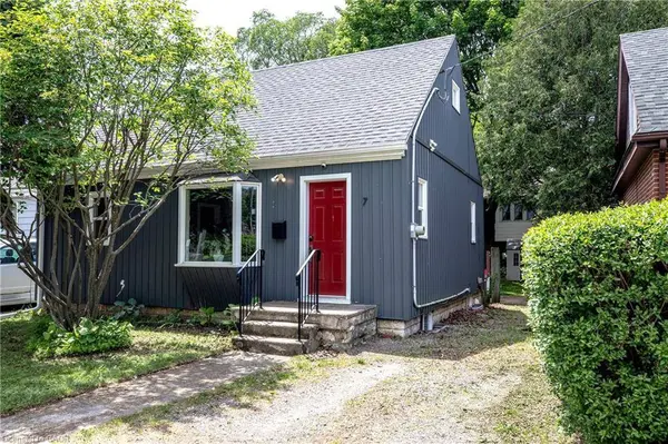 7 East Street N, Dundas, ON L9H 1N6