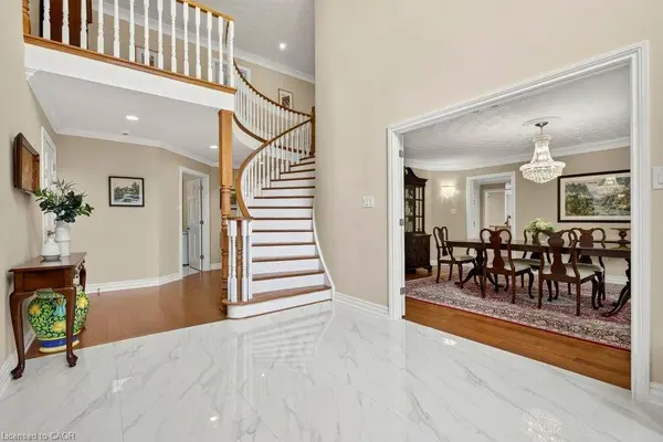 3 Lovers LN, Ancaster, ON L9G 1G4