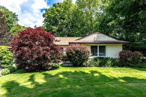 803 Montgomery Drive, Ancaster, ON L9G 3H6