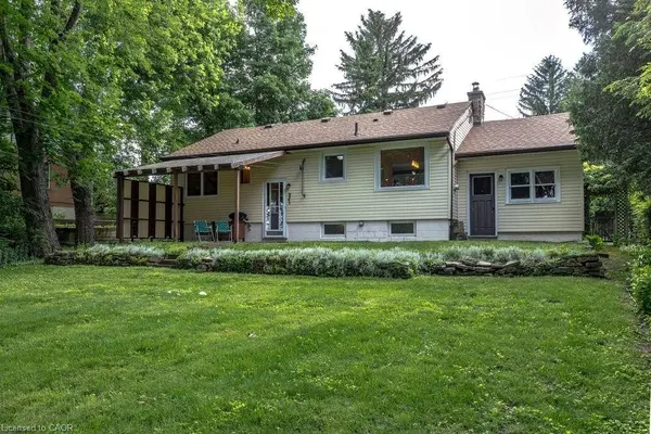 803 Montgomery Drive, Ancaster, ON L9G 3H6