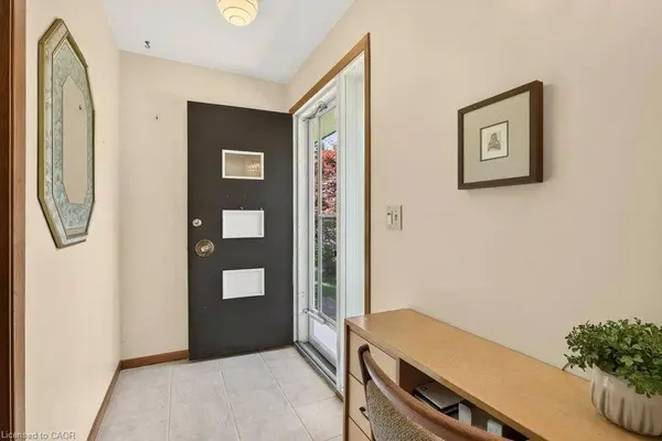 803 Montgomery Drive, Ancaster, ON L9G 3H6