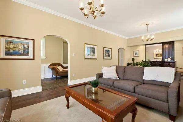 377 Hess ST, Hamilton, ON L8P 3R2