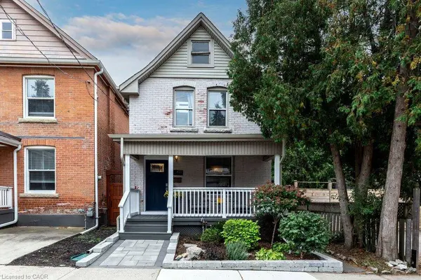 427 Jackson Street W