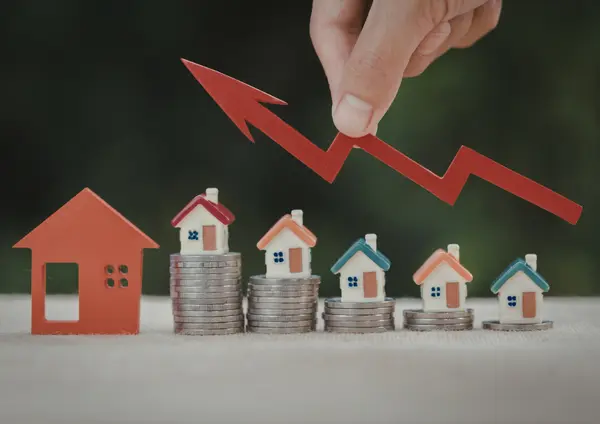 How to Price Your Home Right in a Competitive California Market,Cyndi Lesinski