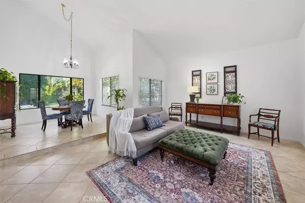 27641 Sutters Pointe, Saugus, CA 91350