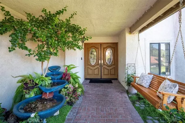 27641 Sutters Pointe, Saugus, CA 91350