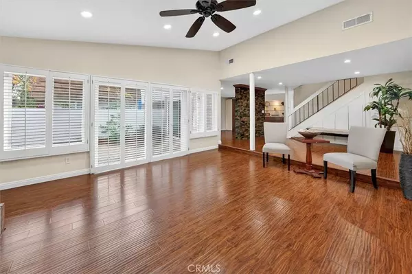 22238 James Alan, Chatsworth, CA 91311