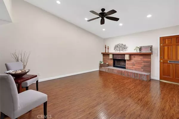 22238 James Alan, Chatsworth, CA 91311