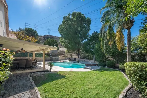 27641 Sutters Pointe, Saugus, CA 91350