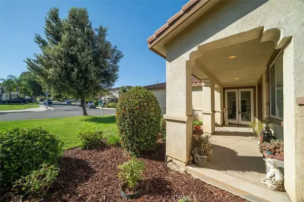 29370 Las Brisas, Valencia, CA 91354