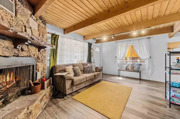 138 Leonard Lane, Sugarloaf, CA 92386