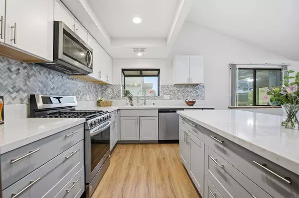 25758 Bellemore Dr, Ramona, CA 92065