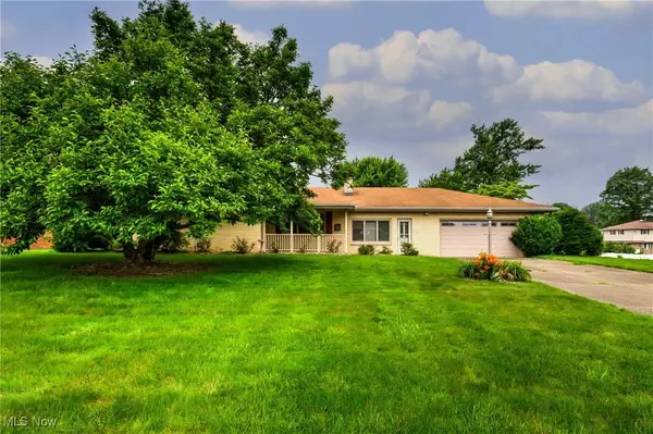 54 Creed CIR, Campbell, OH 44405