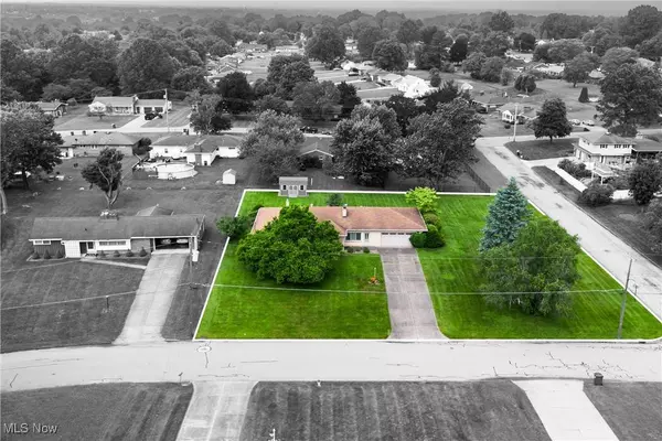 54 Creed CIR, Campbell, OH 44405