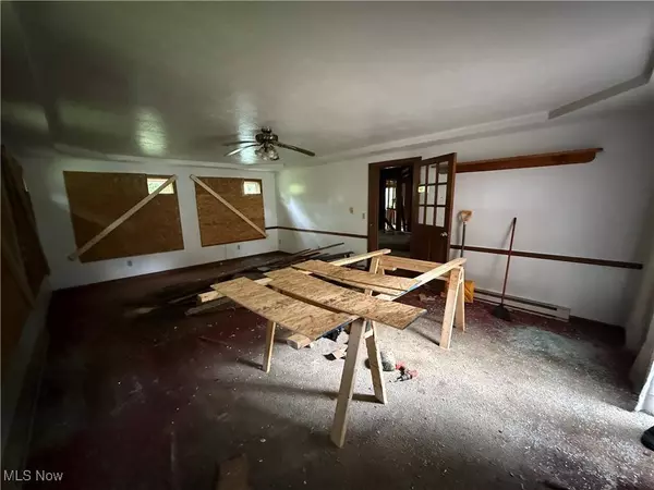 11618 South AVE, North Lima, OH 44452