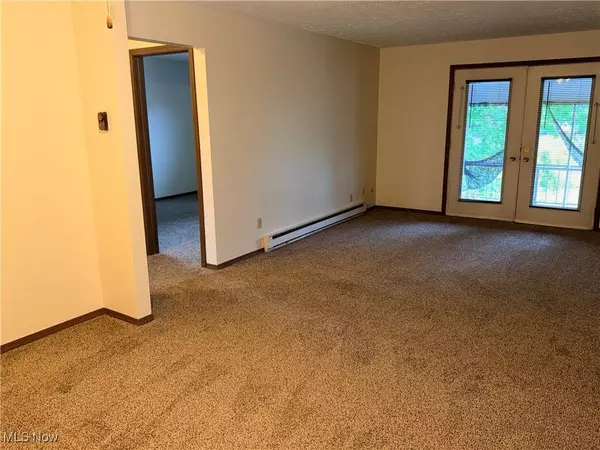 46 Carter CIR #3, Boardman, OH 44512