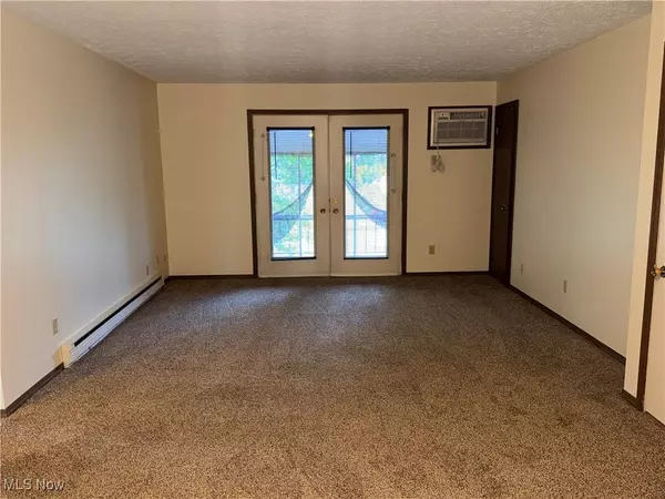 46 Carter CIR #3, Boardman, OH 44512