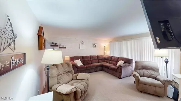 839 Edenridge DR, Youngstown, OH 44512