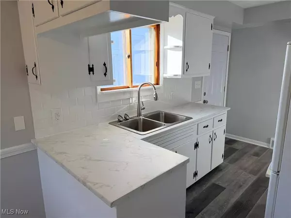 1334 Aberdeen AVE, Youngstown, OH 44502