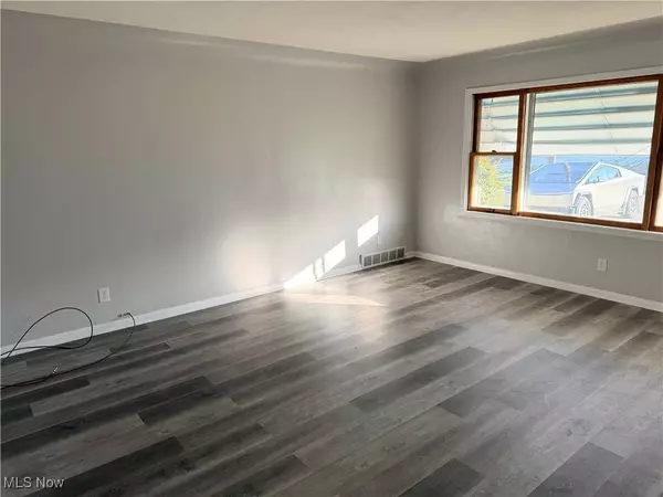 1334 Aberdeen AVE, Youngstown, OH 44502