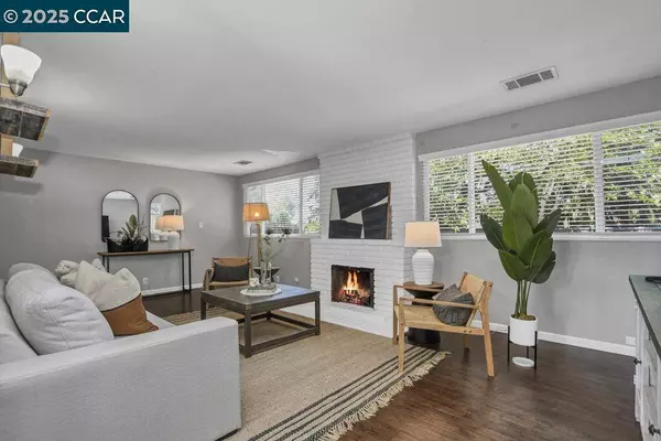 3117 Meadowbrook Dr, Concord, CA 94519