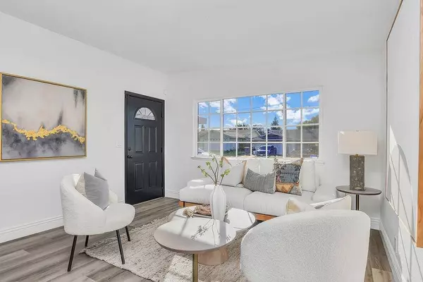 301 Springvalley Dr, Vacaville, CA 95687