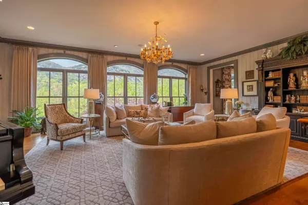 281 Foggy Cut Lane, Landrum, SC 29356