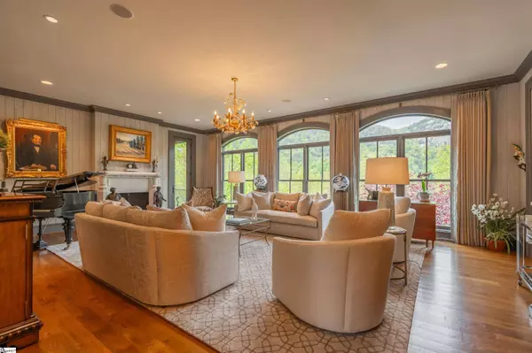 281 Foggy Cut Lane, Landrum, SC 29356