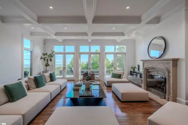 8 Fair Cliff Court, Landrum, SC 29356