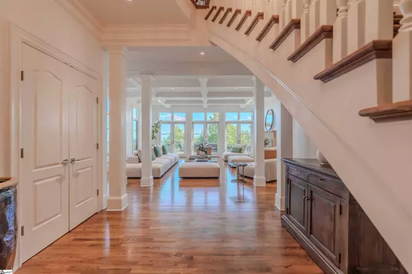 8 Fair Cliff Court, Landrum, SC 29356