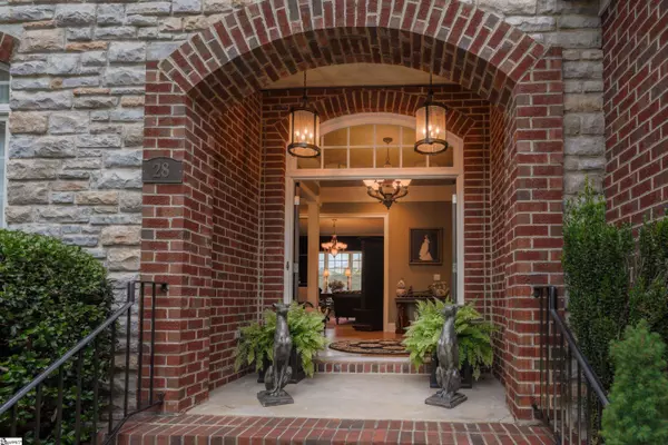 28 Laurel Crest Lane, Travelers Rest, SC 29690