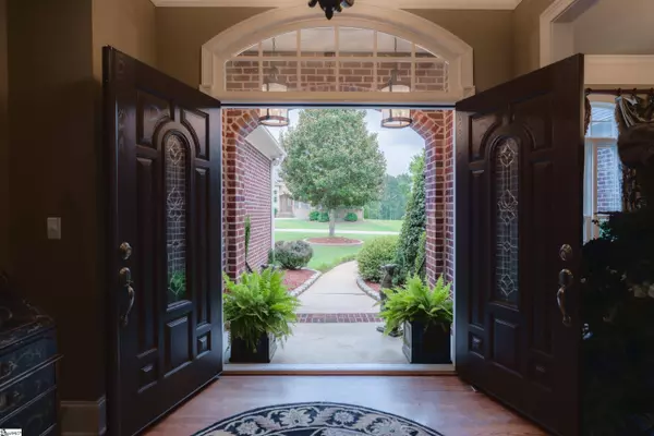 28 Laurel Crest Lane, Travelers Rest, SC 29690