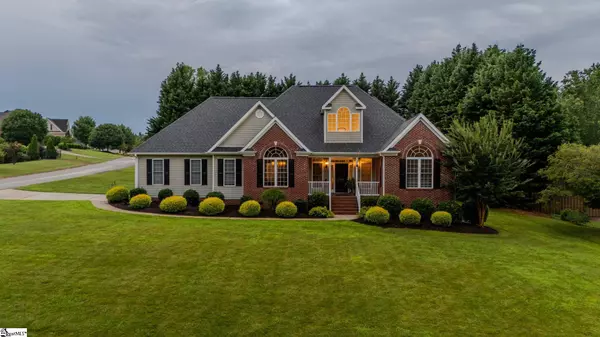 735 Brookdale Drive, Greer, SC 29651