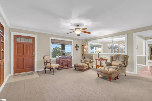 10065 New Cut Road, Campobello, SC 29322