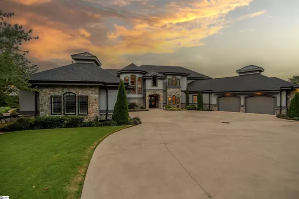 105 The Cliffs Parkway, Landrum, SC 29356