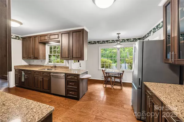 603 Green Hills RD, Mill Spring, NC 28756