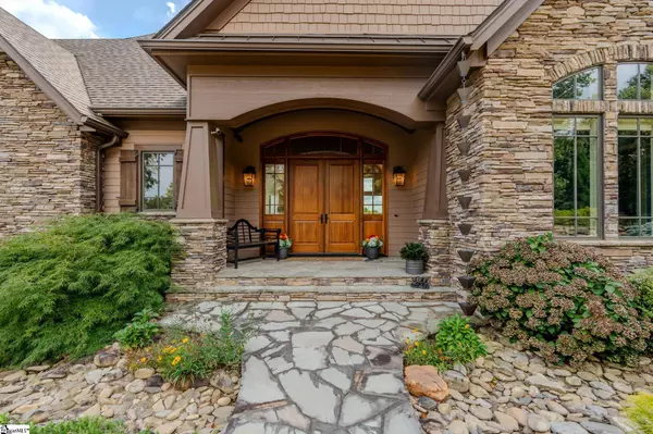 10 Night Hawk Way, Landrum, SC 29356