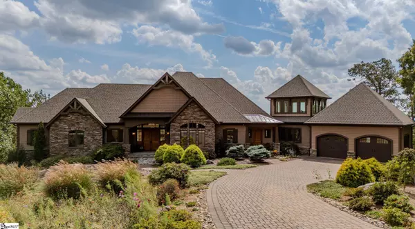 10 Night Hawk Way, Landrum, SC 29356